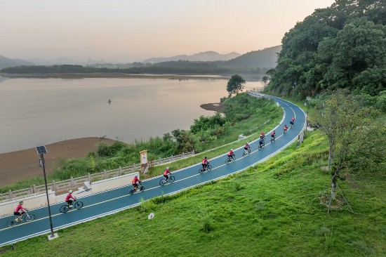 武夷山國(guó)家公園1號(hào)風(fēng)景道（南平崇陽溪段）。吳大灼 攝